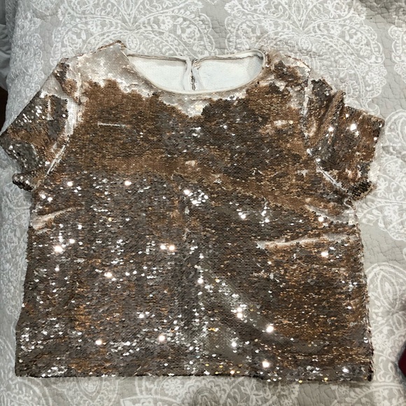 Buckle Tops - Women’s gold sequin crop top Buckle Tops - Women’s gold sequin crop top